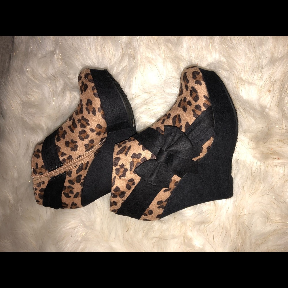 Heels - Picture 4 of 4